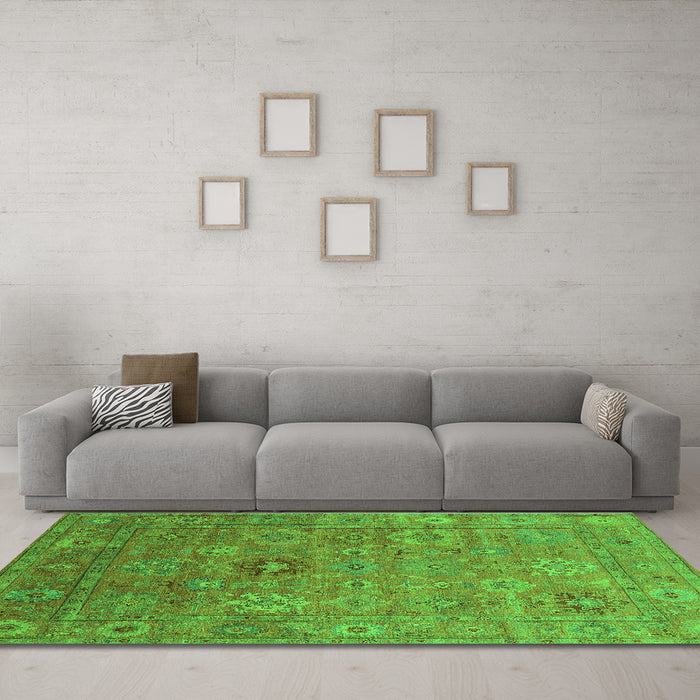 Machine Washable Oriental Green Industrial Area Rugs in a Living Room,, wshurb2003grn