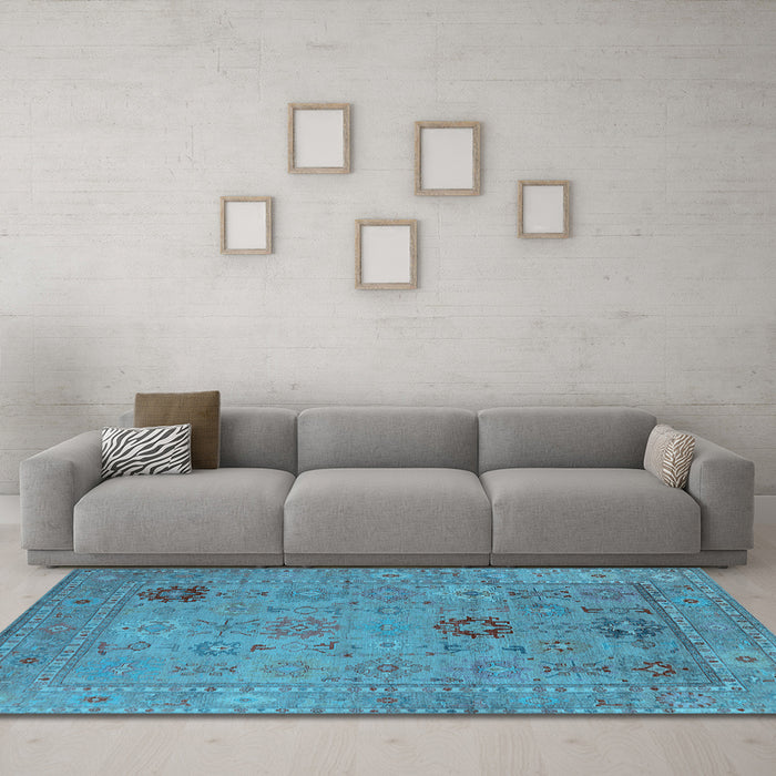 Machine Washable Oriental Light Blue Industrial Rug in a Living Room, wshurb2004lblu