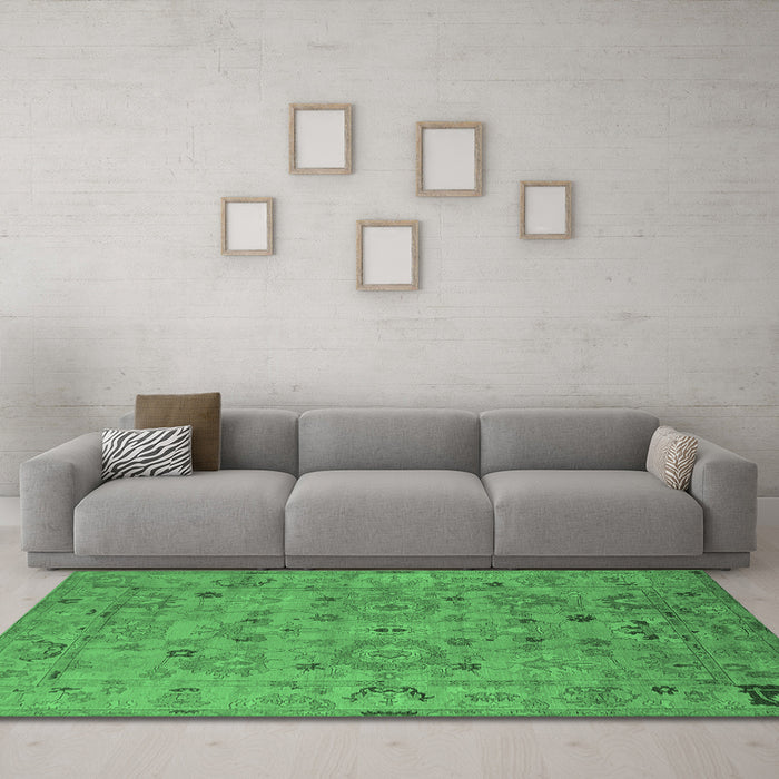 Machine Washable Oriental Emerald Green Industrial Area Rugs in a Living Room,, wshurb2006emgrn