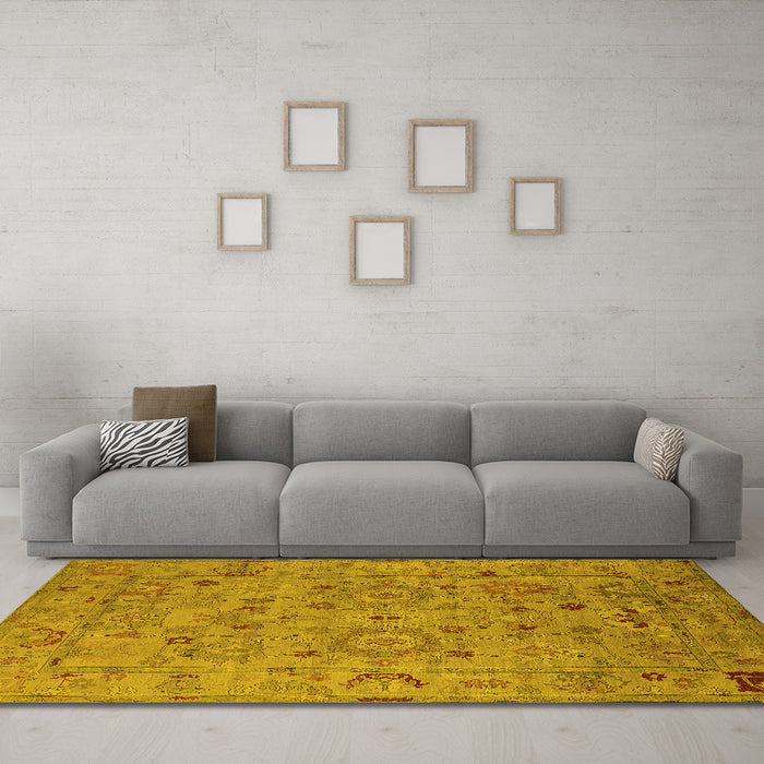 Machine Washable Oriental Yellow Industrial Rug in a Living Room, wshurb2006yw