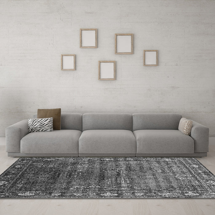 Machine Washable Oriental Gray Traditional Rug in a Living Room,, wshurb2013gry