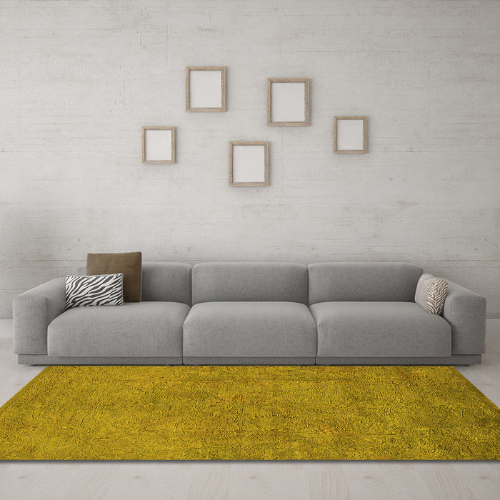 Machine Washable Oriental Yellow Industrial Rug in a Living Room, wshurb2023yw