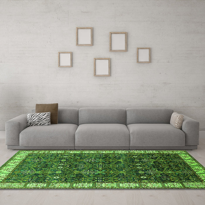 Machine Washable Oriental Green Industrial Area Rugs in a Living Room,, wshurb2024grn