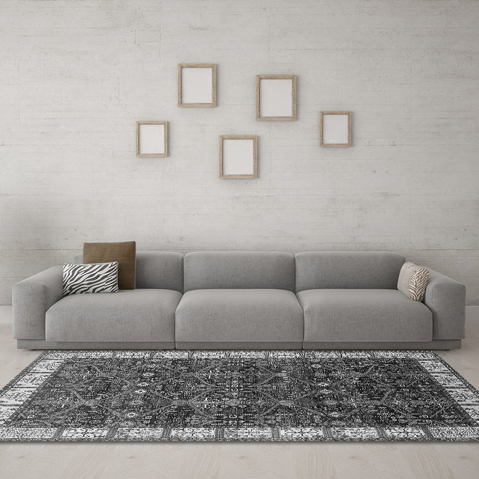 Machine Washable Oriental Gray Industrial Rug in a Living Room,, wshurb2024gry