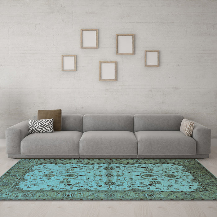 Machine Washable Oriental Light Blue Traditional Rug in a Living Room, wshurb2026lblu