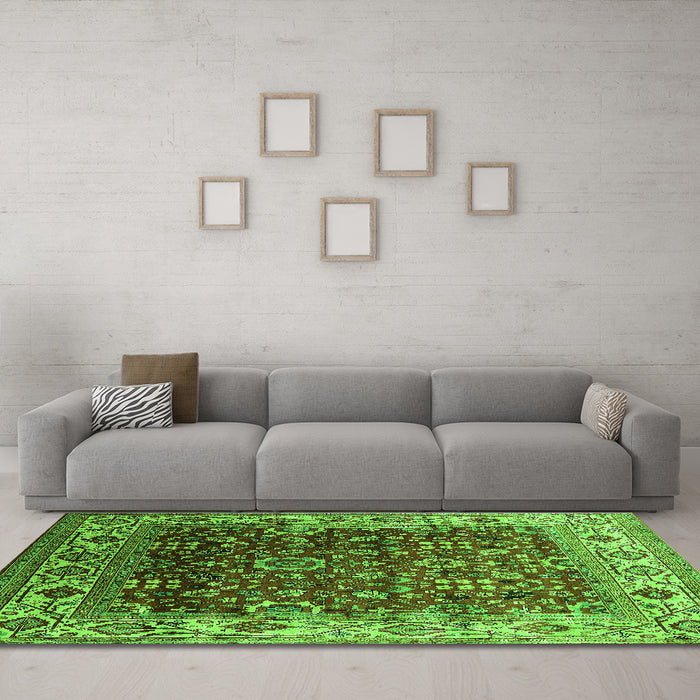 Machine Washable Oriental Green Industrial Area Rugs in a Living Room,, wshurb2030grn