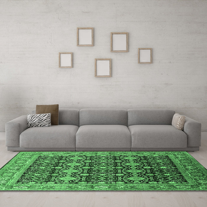 Machine Washable Oriental Emerald Green Traditional Area Rugs in a Living Room,, wshurb2035emgrn