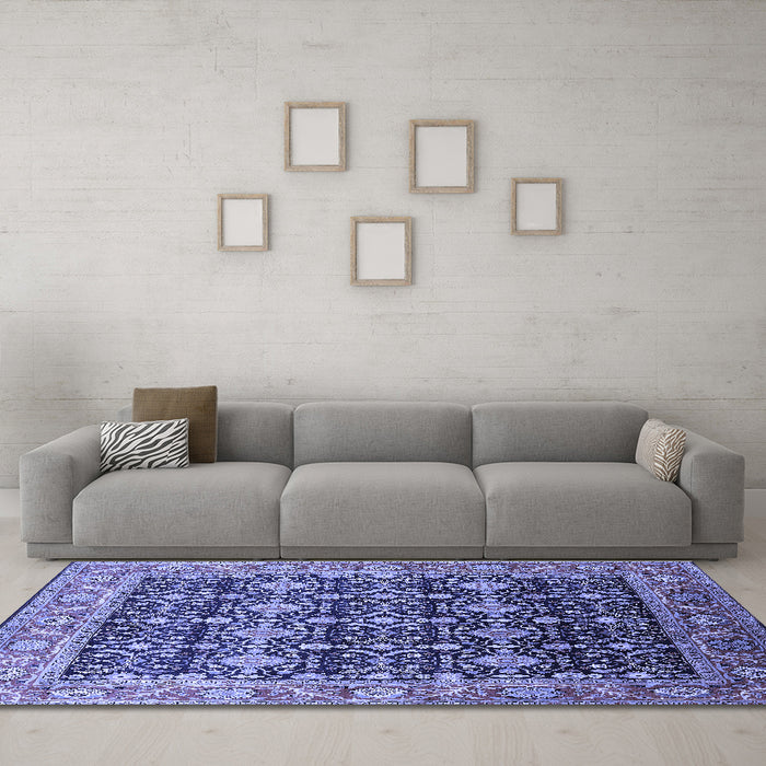 Machine Washable Oriental Blue Traditional Rug in a Living Room, wshurb2035blu