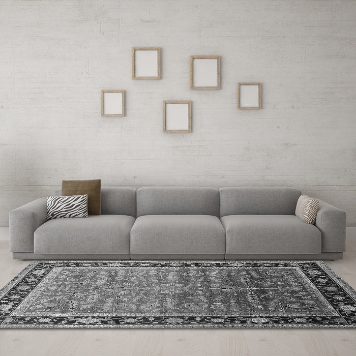 Machine Washable Oriental Gray Industrial Rug in a Living Room,, wshurb2036gry