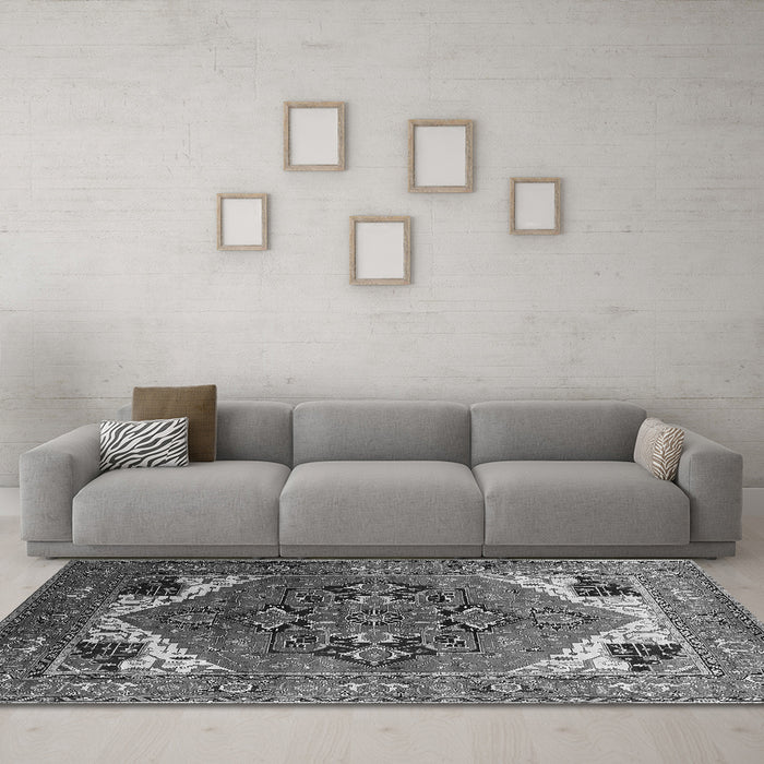 Machine Washable Persian Gray Traditional Rug in a Living Room,, wshurb2037gry