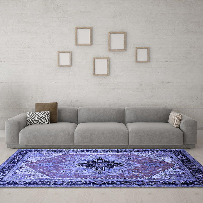 Machine Washable Oriental Blue Industrial Rug in a Living Room, wshurb2038blu
