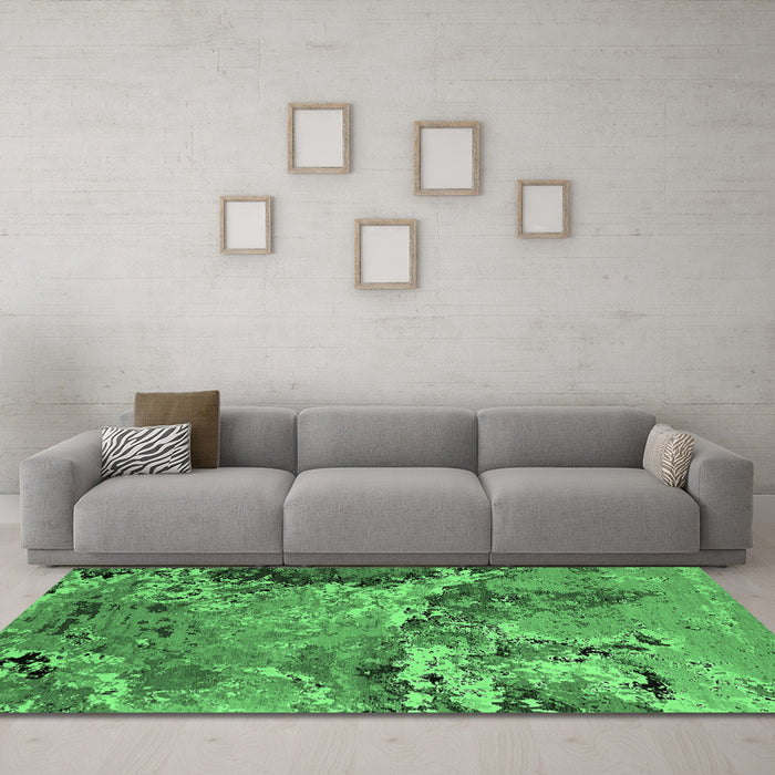 Machine Washable Oriental Emerald Green Industrial Area Rugs in a Living Room,, wshurb2041emgrn
