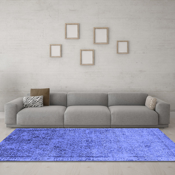 Machine Washable Oriental Blue Industrial Rug in a Living Room, wshurb2048blu
