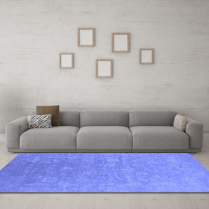 Machine Washable Oriental Blue Industrial Rug in a Living Room, wshurb2049blu