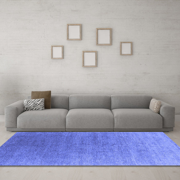 Machine Washable Oriental Blue Industrial Rug in a Living Room, wshurb2050blu