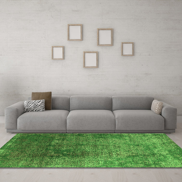 Machine Washable Oriental Green Industrial Area Rugs in a Living Room,, wshurb2053grn