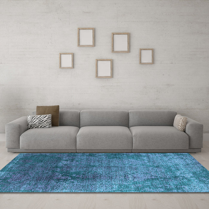 Machine Washable Oriental Light Blue Industrial Rug in a Living Room, wshurb2053lblu
