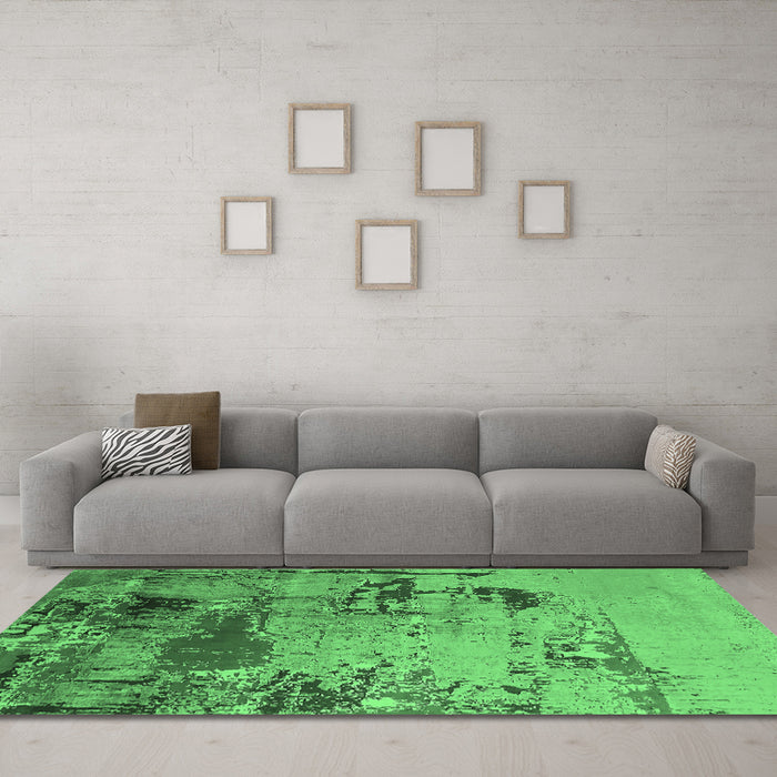Machine Washable Oriental Emerald Green Industrial Area Rugs in a Living Room,, wshurb2058emgrn