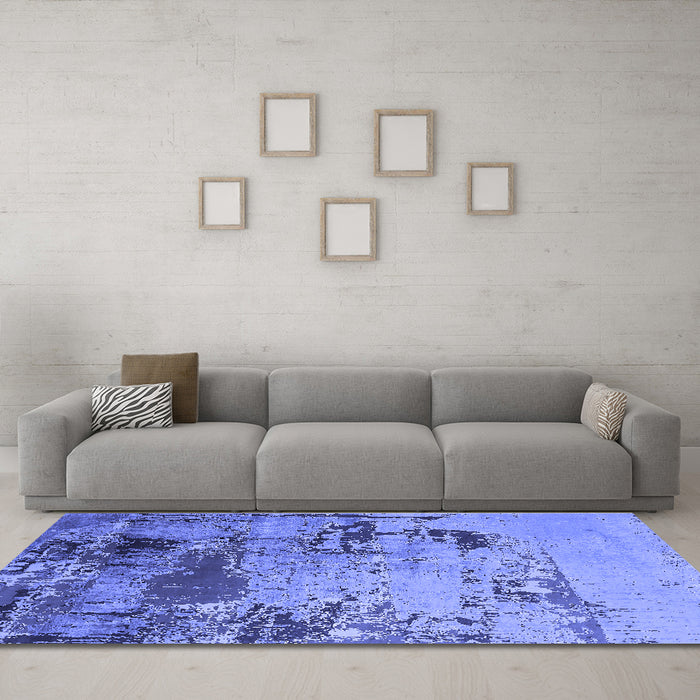 Machine Washable Oriental Blue Industrial Rug in a Living Room, wshurb2058blu
