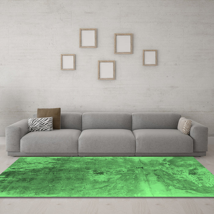 Machine Washable Oriental Emerald Green Industrial Area Rugs in a Living Room,, wshurb2059emgrn