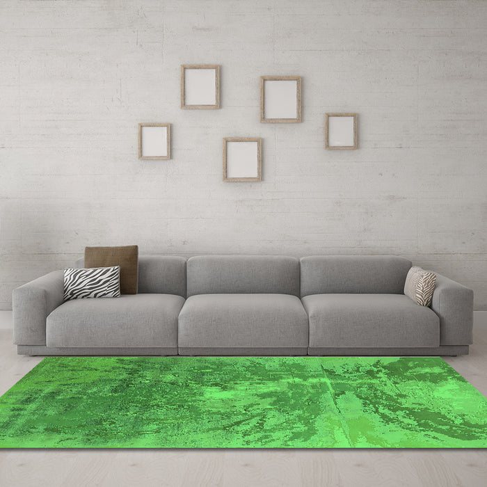Machine Washable Oriental Green Industrial Area Rugs in a Living Room,, wshurb2064grn