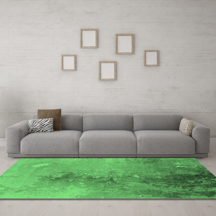 Machine Washable Oriental Emerald Green Industrial Area Rugs in a Living Room,, wshurb2076emgrn