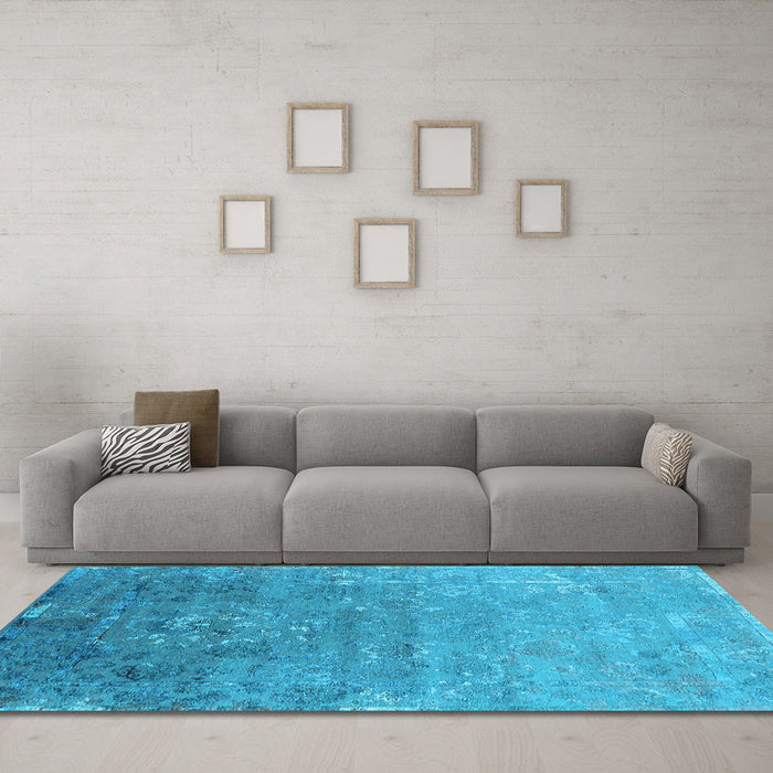 Machine Washable Oriental Light Blue Industrial Rug in a Living Room, wshurb2077lblu
