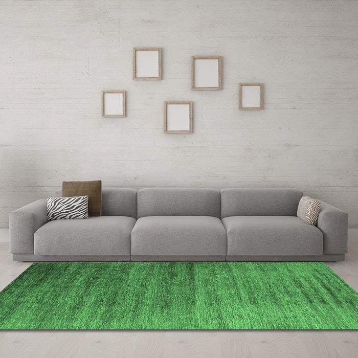 Machine Washable Oriental Emerald Green Industrial Area Rugs in a Living Room,, wshurb2078emgrn