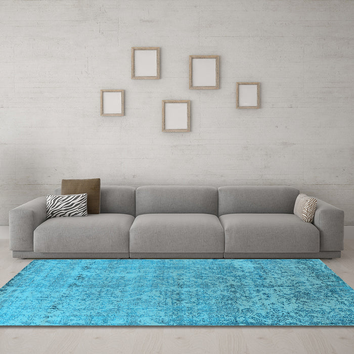 Machine Washable Oriental Light Blue Industrial Rug in a Living Room, wshurb2079lblu