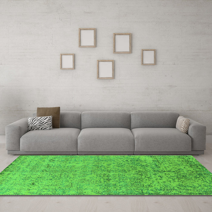 Machine Washable Oriental Green Industrial Area Rugs in a Living Room,, wshurb2079grn