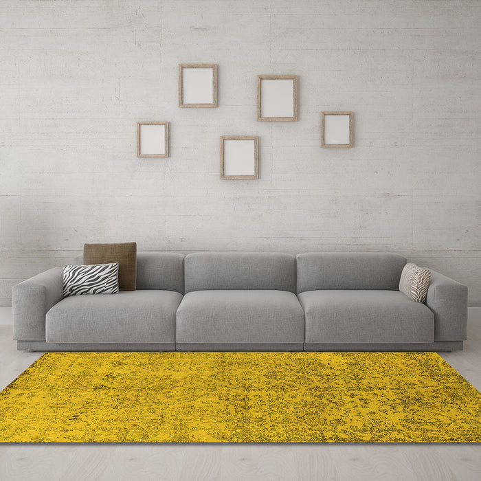 Machine Washable Oriental Yellow Industrial Rug in a Living Room, wshurb2079yw