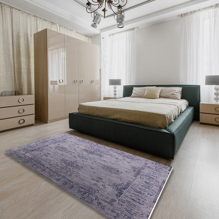 Mid-Century Modern Dark Gray Oriental Rug in a Bedroom, urb2080