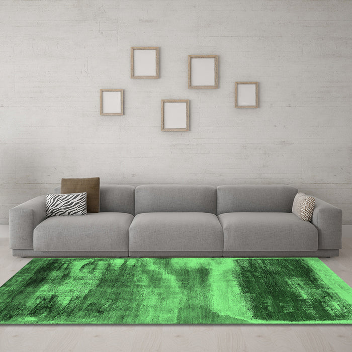 Machine Washable Oriental Emerald Green Industrial Area Rugs in a Living Room,, wshurb2082emgrn