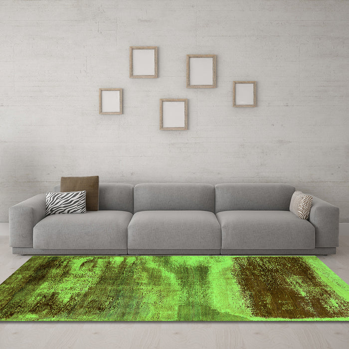 Machine Washable Oriental Green Industrial Area Rugs in a Living Room,, wshurb2082grn