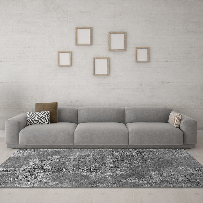 Machine Washable Oriental Gray Industrial Rug in a Living Room,, wshurb2083gry