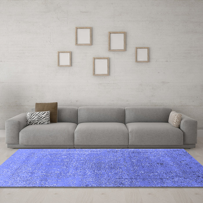 Machine Washable Oriental Blue Industrial Rug in a Living Room, wshurb2084blu