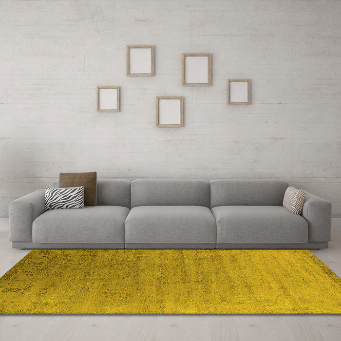 Machine Washable Oriental Yellow Industrial Rug in a Living Room, wshurb2085yw