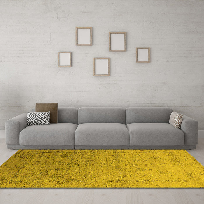 Machine Washable Oriental Yellow Industrial Rug in a Living Room, wshurb2086yw