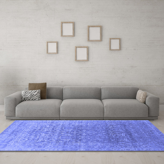 Machine Washable Oriental Blue Industrial Rug in a Living Room, wshurb2091blu