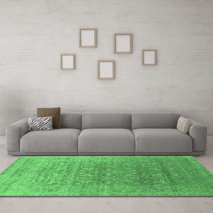 Machine Washable Oriental Emerald Green Industrial Area Rugs in a Living Room,, wshurb2091emgrn