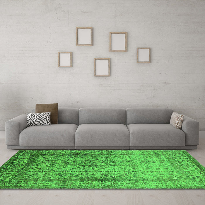 Machine Washable Oriental Green Industrial Area Rugs in a Living Room,, wshurb2092grn