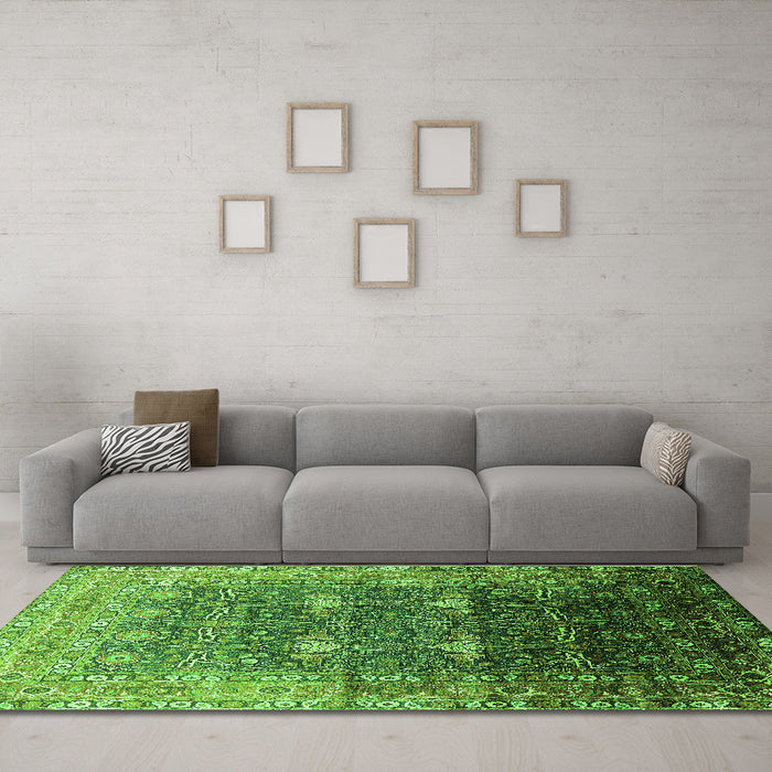 Machine Washable Oriental Green Industrial Area Rugs in a Living Room,, wshurb2093grn