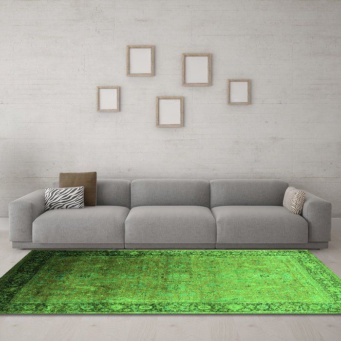Machine Washable Oriental Green Industrial Area Rugs in a Living Room,, wshurb2094grn