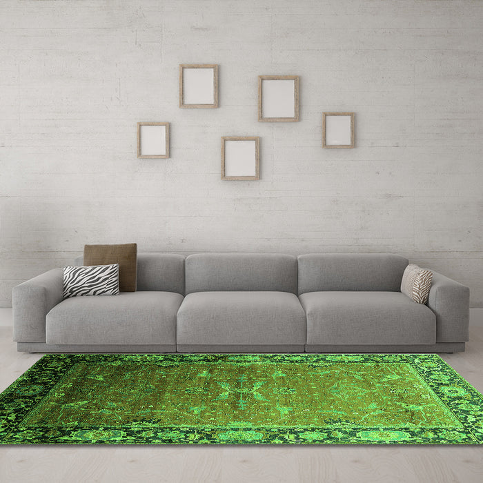 Machine Washable Oriental Green Industrial Area Rugs in a Living Room,, wshurb2096grn