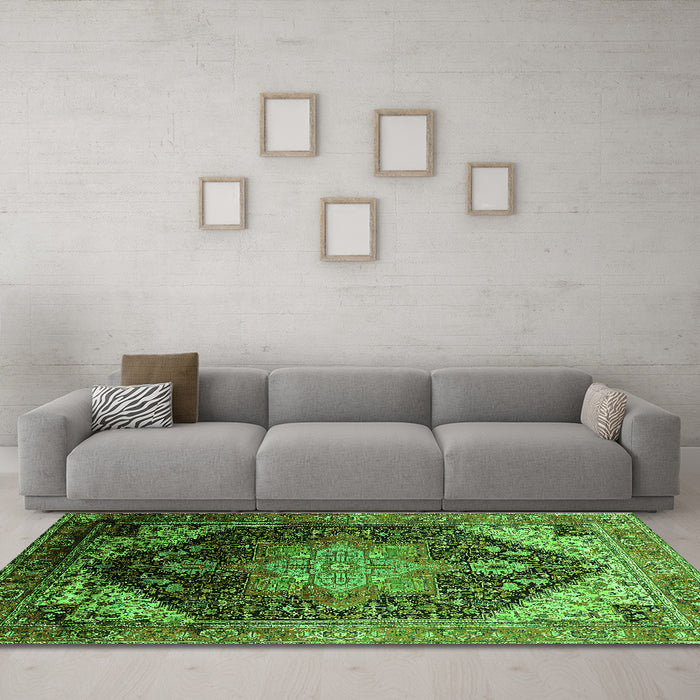 Machine Washable Oriental Green Industrial Area Rugs in a Living Room,, wshurb2097grn