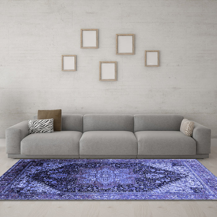 Machine Washable Oriental Blue Industrial Rug in a Living Room, wshurb2097blu