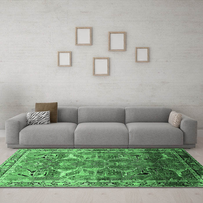 Machine Washable Oriental Emerald Green Industrial Area Rugs in a Living Room,, wshurb2098emgrn