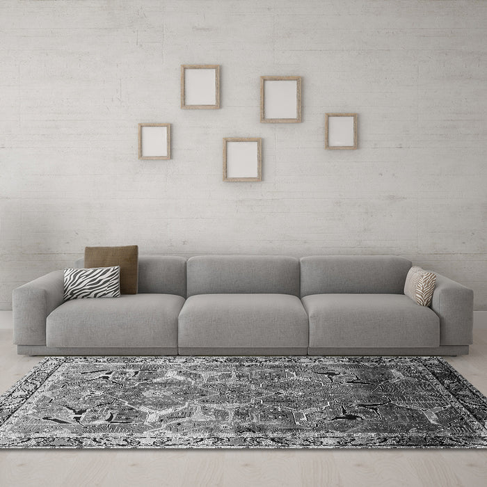 Machine Washable Oriental Gray Industrial Rug in a Living Room,, wshurb2098gry
