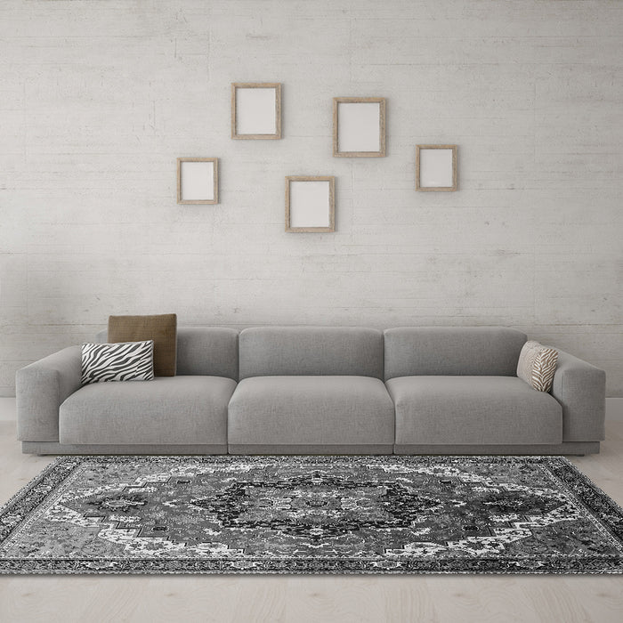 Machine Washable Oriental Gray Industrial Rug in a Living Room,, wshurb2099gry