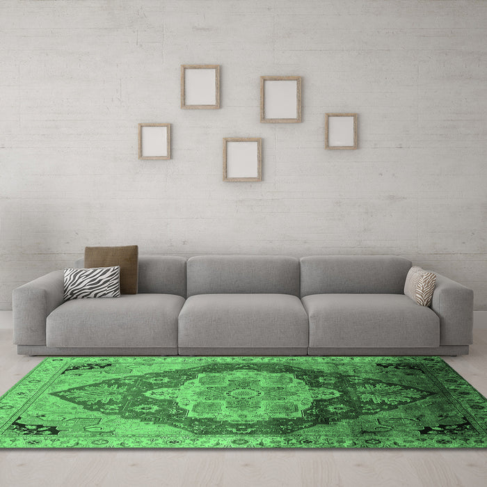 Machine Washable Oriental Emerald Green Industrial Area Rugs in a Living Room,, wshurb2101emgrn